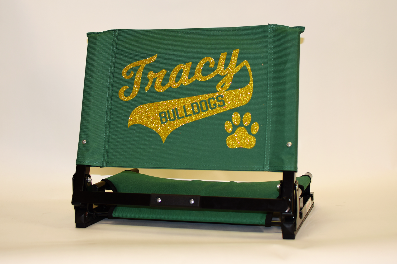 Tracy Bulldogs Stadium Chair-03